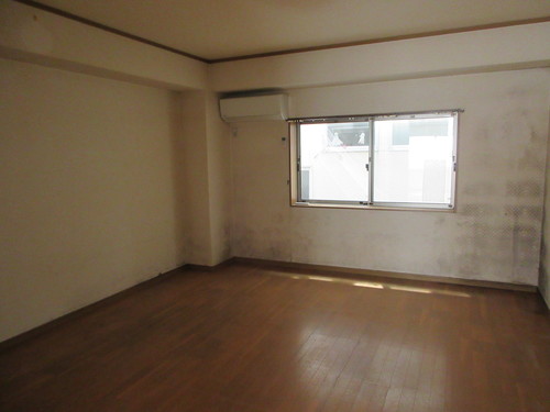 commercial 川本町川本