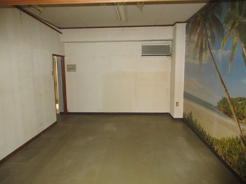 commercial 川本町川本