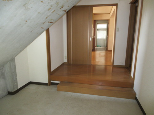 commercial 川本町川本