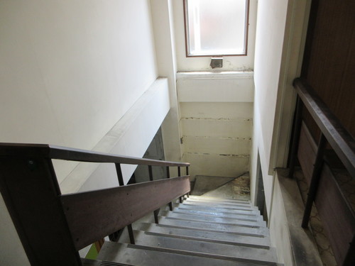 commercial 川本町川本