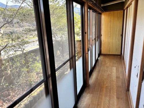 detached 川本町川下